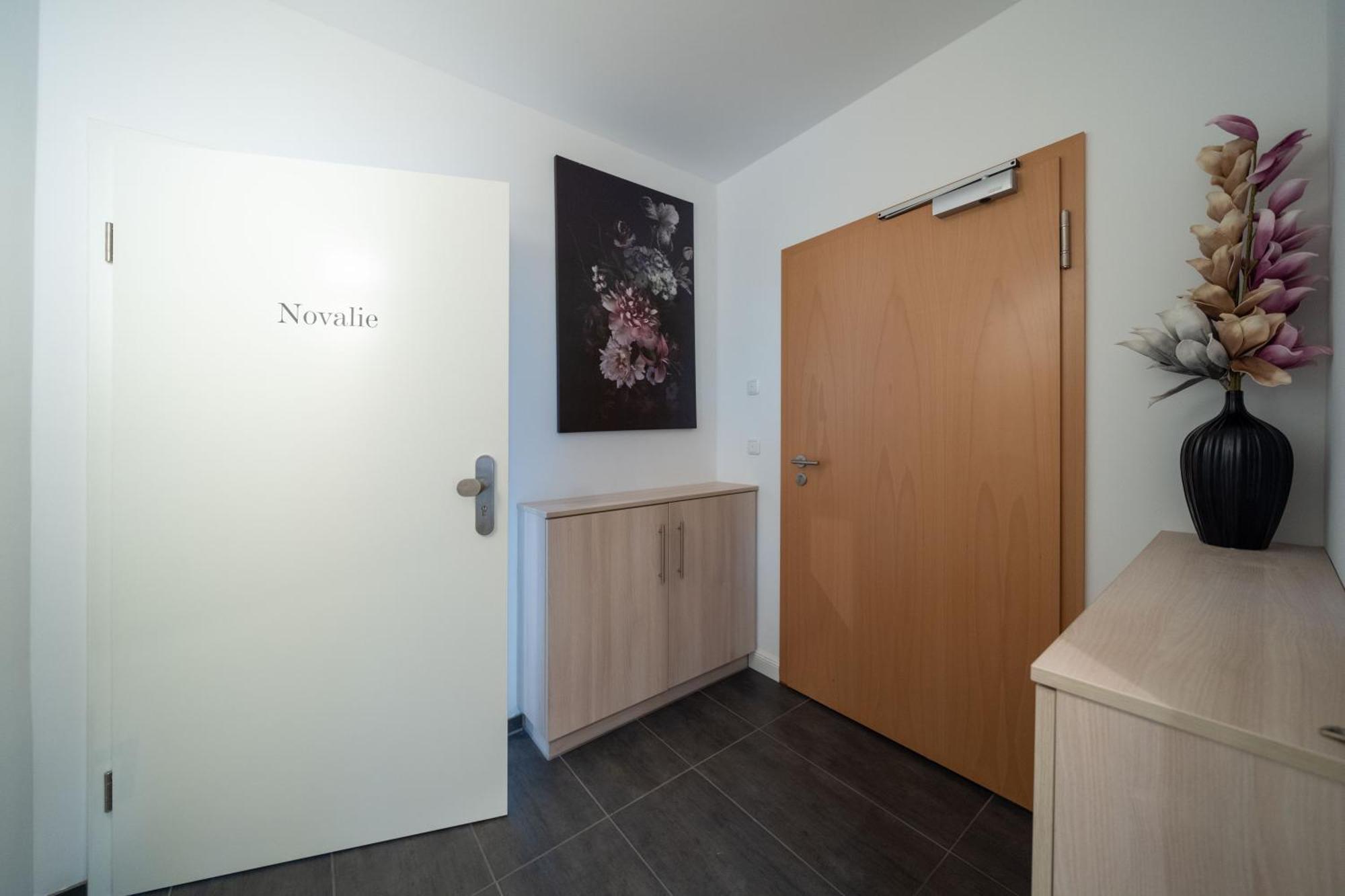Apartamento Moebliertes Wohnen - Novalie Rostock Exterior foto